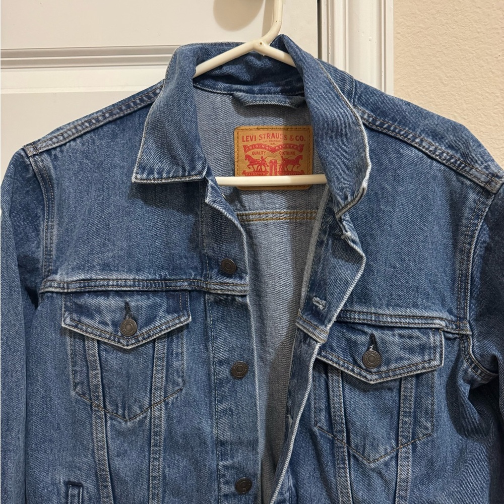 Levi's Light Blue Denim Jacket with Leather Patch